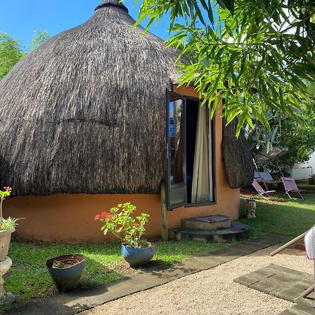 Cazhibiscus Bed & Breakfast ทรู โอซ์ บิชส์ ภายนอก รูปภาพ