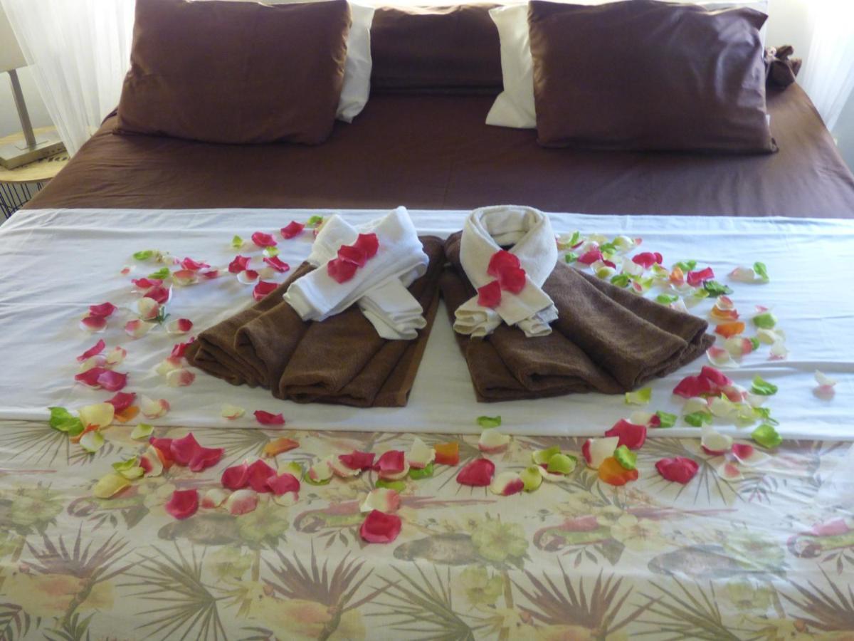 Cazhibiscus Bed & Breakfast ทรู โอซ์ บิชส์ ภายนอก รูปภาพ