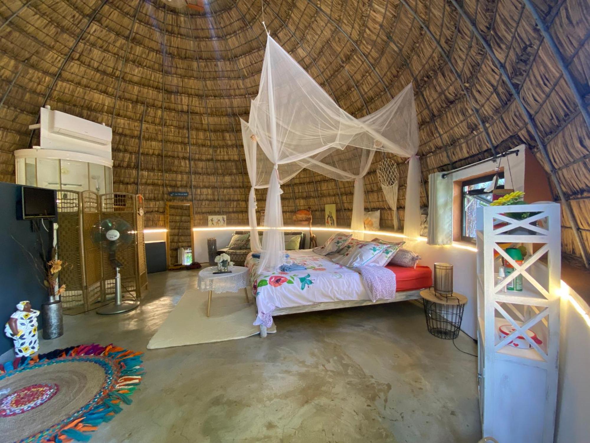 Cazhibiscus Bed & Breakfast ทรู โอซ์ บิชส์ ภายนอก รูปภาพ