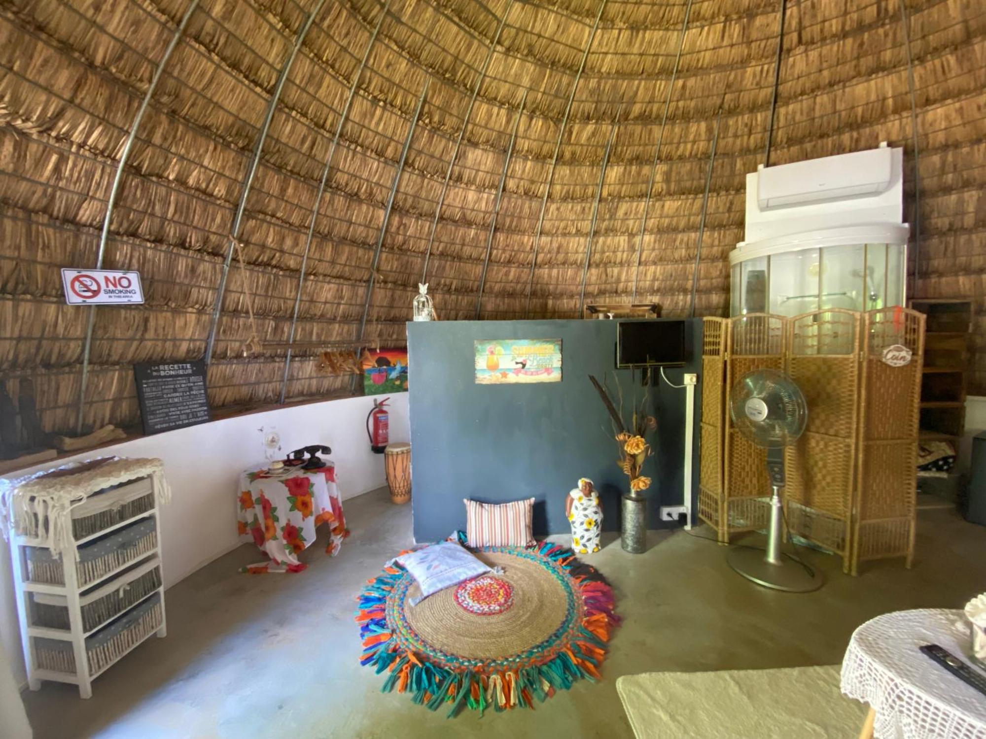 Cazhibiscus Bed & Breakfast ทรู โอซ์ บิชส์ ภายนอก รูปภาพ