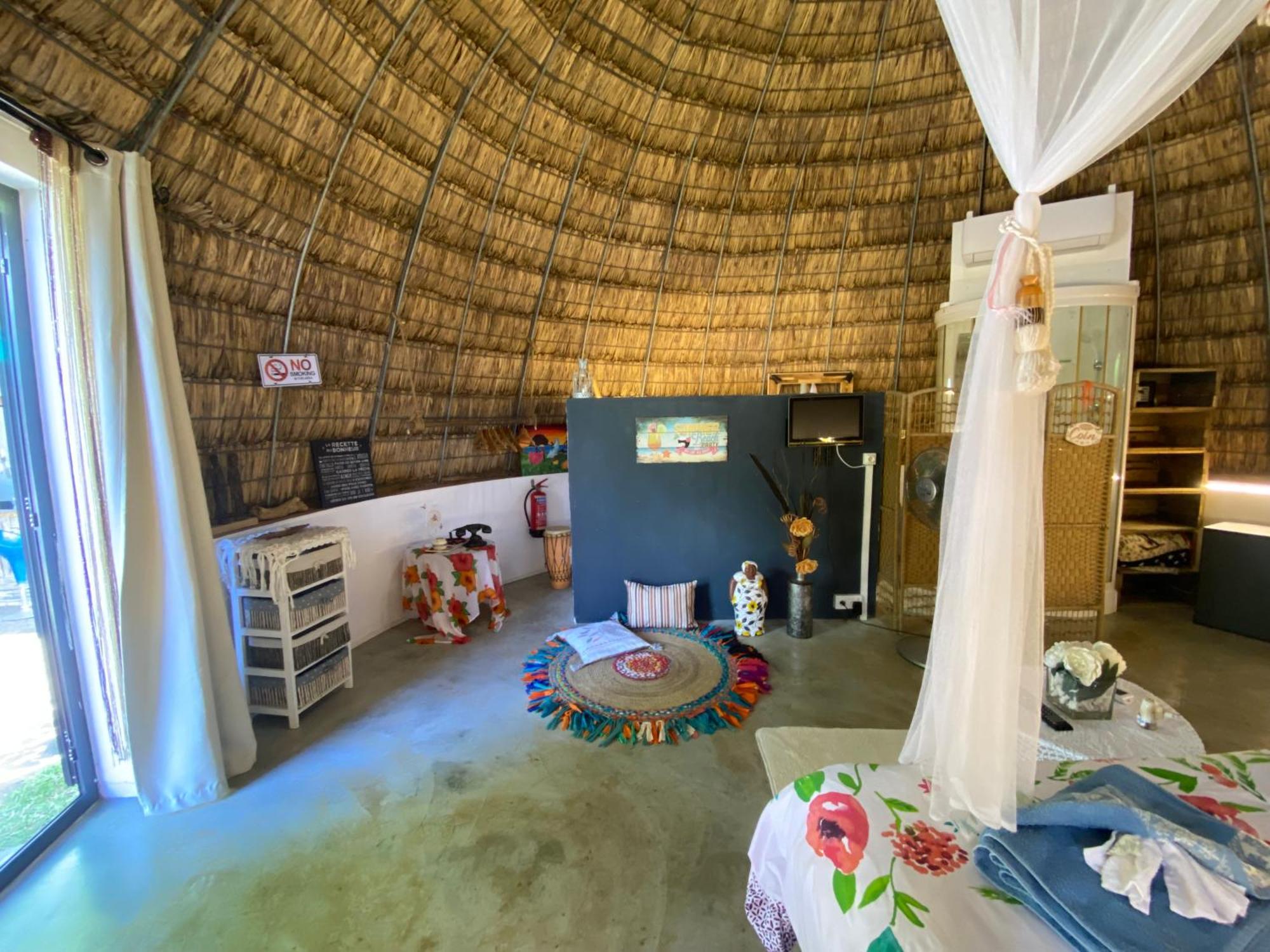 Cazhibiscus Bed & Breakfast ทรู โอซ์ บิชส์ ภายนอก รูปภาพ