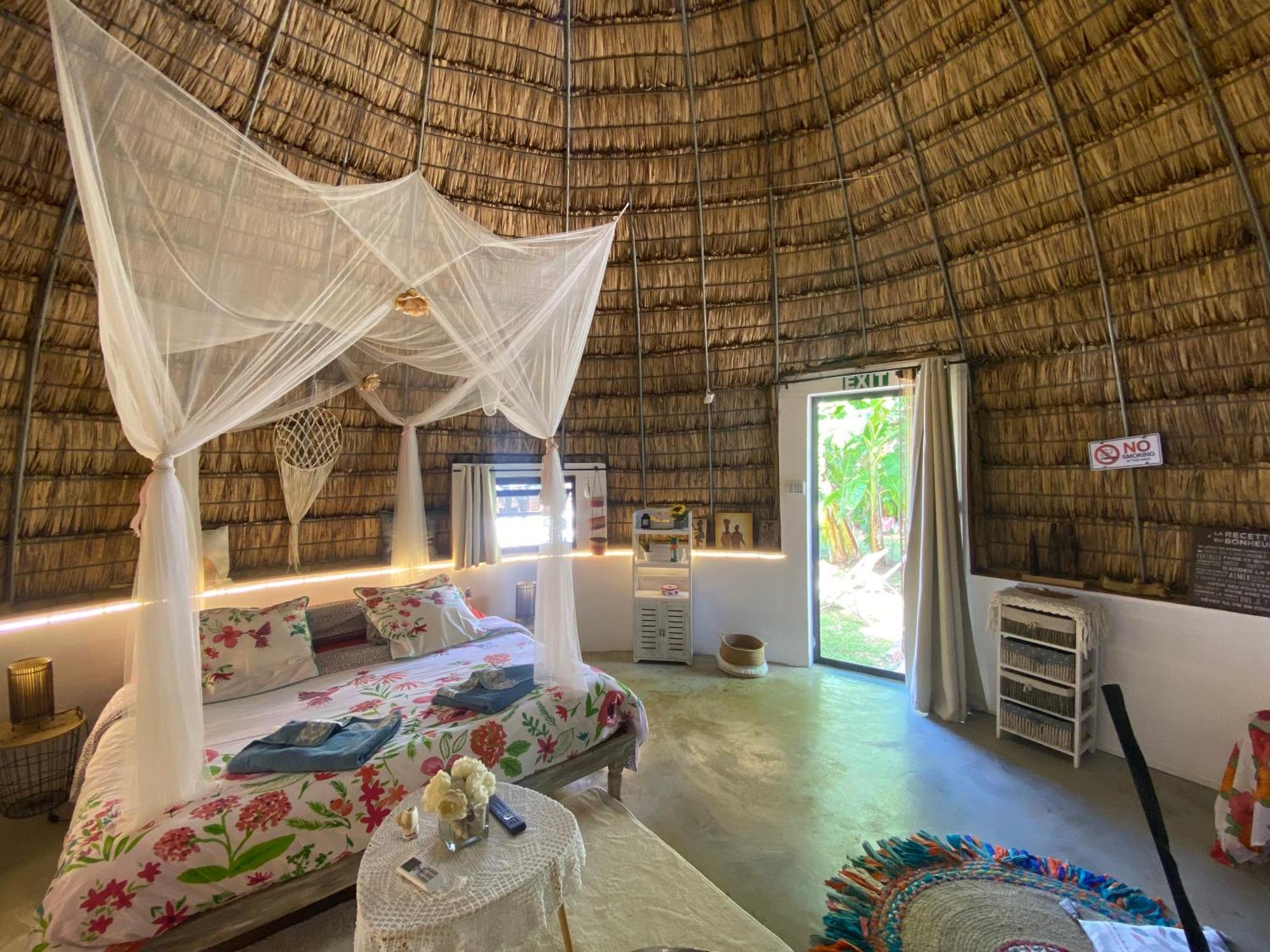 Cazhibiscus Bed & Breakfast ทรู โอซ์ บิชส์ ภายนอก รูปภาพ